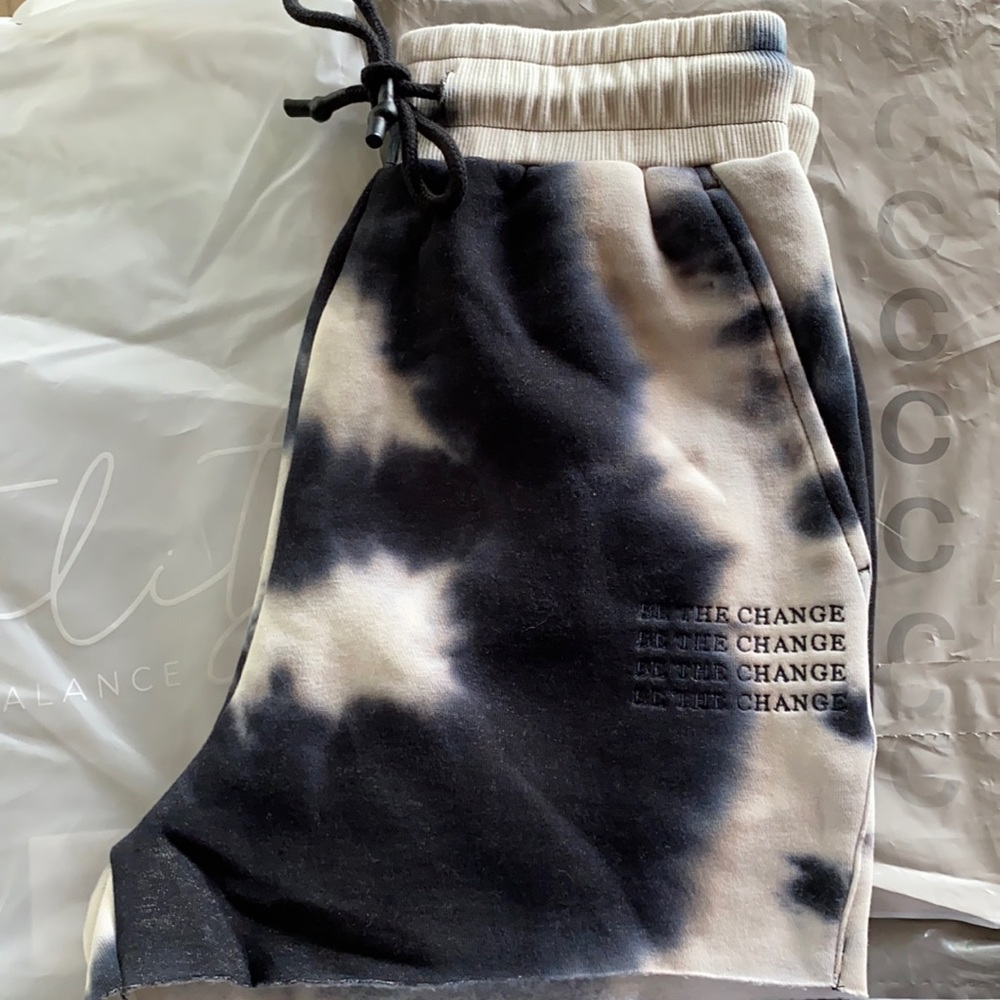 Balance athletica NWT affirmation short